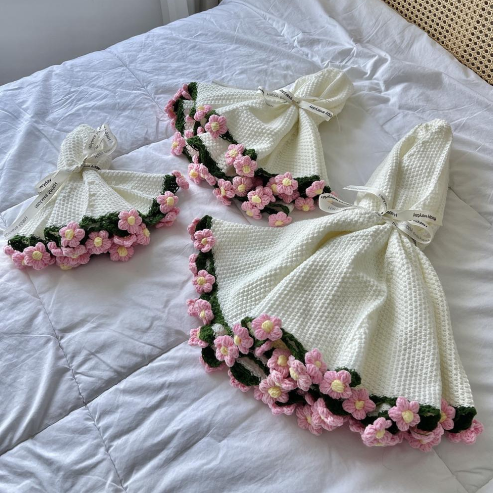 Bloom Bouquet Blanket